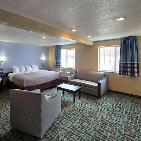 ซูเปอร์ 8 บาย วินด์แฮม จอห์นส์ทาวน์ Hotel จอห์นสทาวน์ ภายนอก รูปภาพ