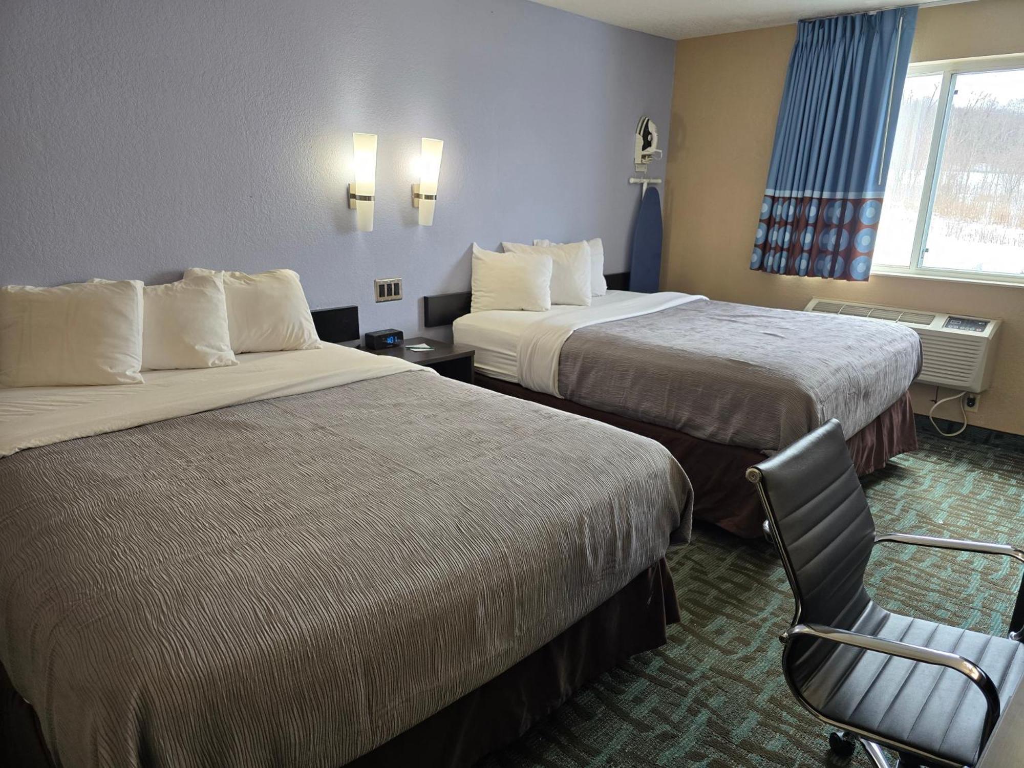 ซูเปอร์ 8 บาย วินด์แฮม จอห์นส์ทาวน์ Hotel จอห์นสทาวน์ ภายนอก รูปภาพ